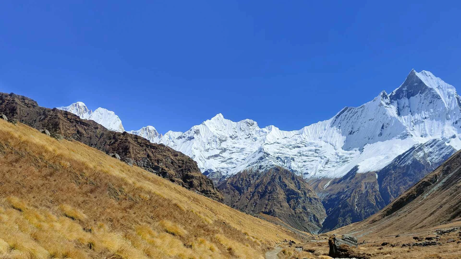 Annapurna Base Camp Trek (ABC) – 14 Days